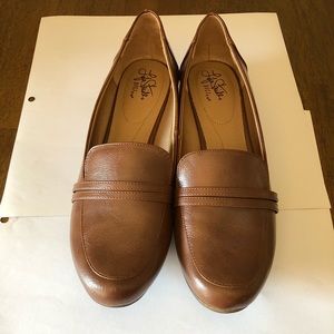 NWOT Life Stride shoe